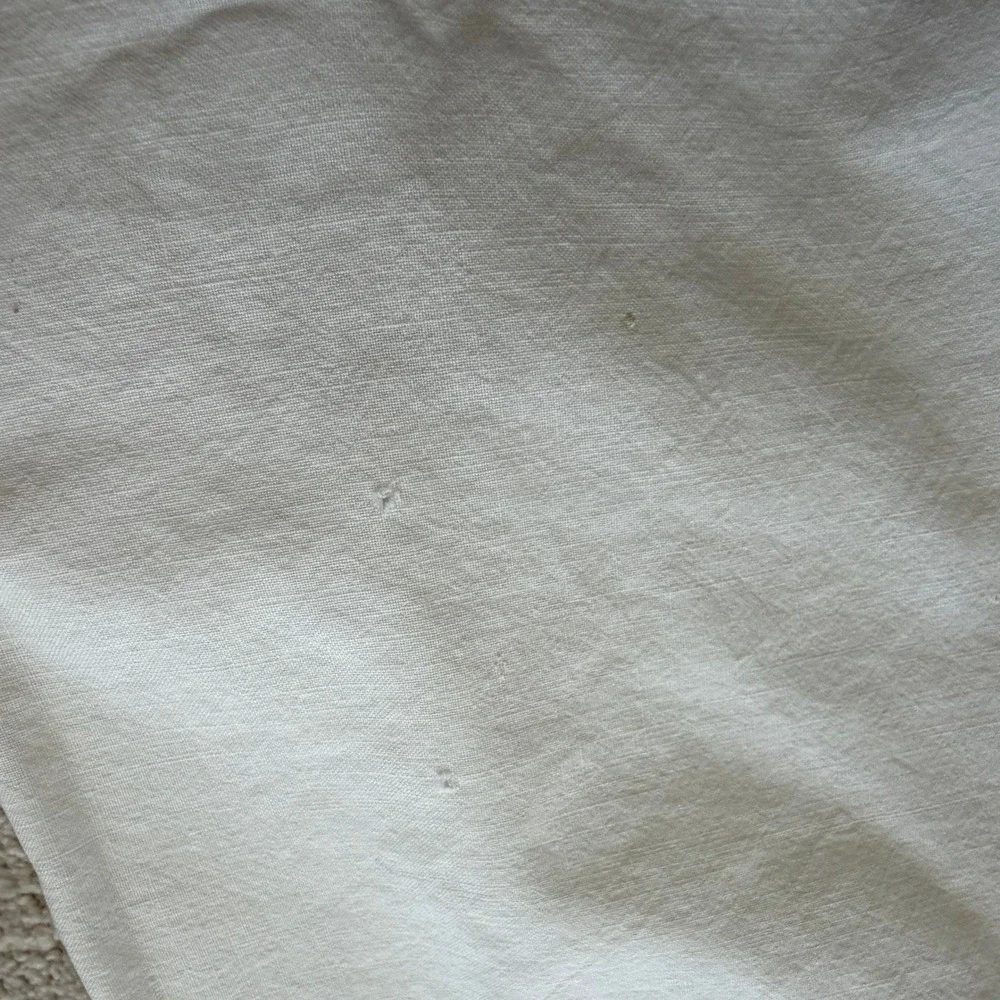 Vintage Hand Embroidered Floral Urn White Square Tablecloth Scalloped 46in
